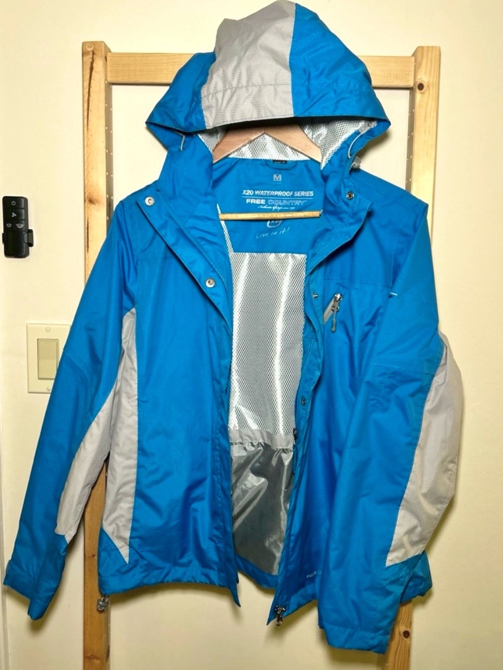 Free Country Rain Jacket -Athletic, Running, Waterproof, Fall Outdoors size Med